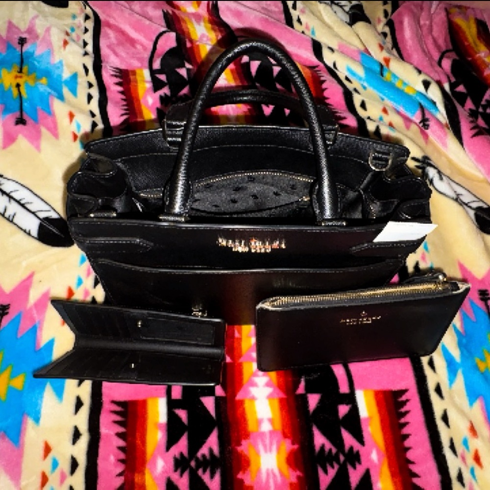 Black Women's Kate Spade Handbag Set